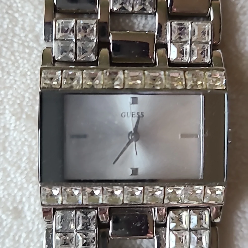 Watch - Picture 3 of 3